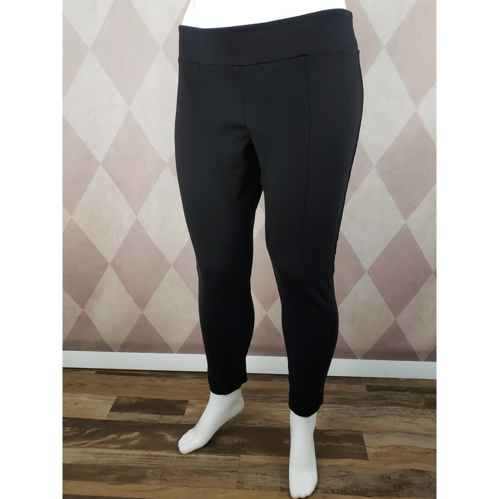 Jaclyn Smith | Ponte Leggings